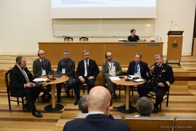Polsko-Szwedzkie Forum Technologii Morskich dało możliwość debaty nad aktualnymi tematami, fot. Krzysztof Miłosz / AMW