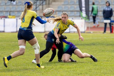 Damska drużyna Rugby Arka Gdynia podczas treningu (fot. klub Rugby Arka Gdynia sekcja damska/FB)