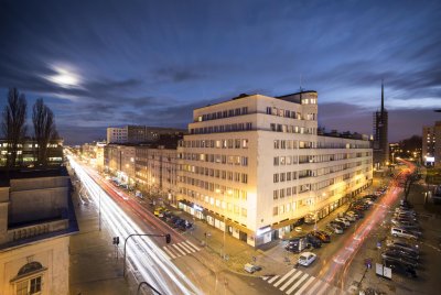 Jedna z pereł gdyńskiego modernizmu, czyli zespół mieszkaniowy BGK popularnie zwany „bankowcem”, fot. materiały prasowe.