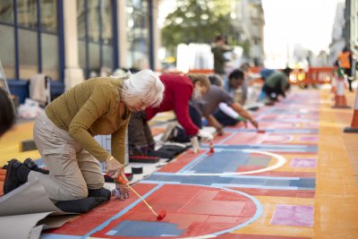 Projekt zrealizowany w Londynie w ramach programu Asphalt Art Initiative // fot. materiały prasowe Bloomberg Philanthropies