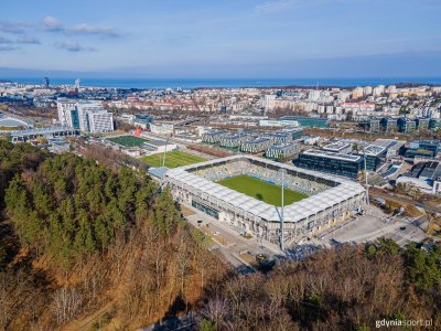 Nowa murawa na Stadionie Miejskim w Gdyni (fot. Patryk Zaputowicz)