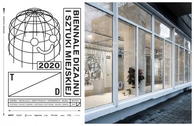 Kolaż z dwóch grafik: z lewej biało-czarny plakat promujący Biennale Dizajnu i Sztuki Miejskiej w minimalistycznej formie, z prawej zdjęcie szklanego frontu lokalu, za którym widać fragmenty wystawy w białej kolorystyce