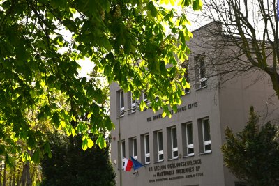 Jak co roku kwitnące kasztany obwieszczają początek matur (fot. Aneta Marczak)