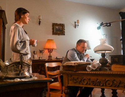 Kadr z filmu „Genius loci”, reż. Sebastian Szewczykowski. Na zdjęciu aktorzy: Sylwia Gola i  Lesław Żurek (fot. Adrian Kucner-Opanowski )