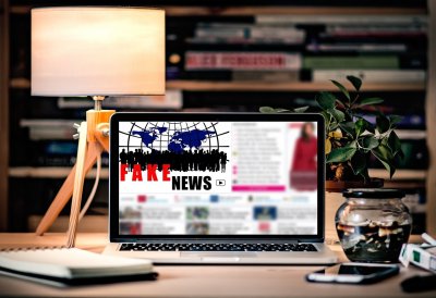 Uwaga na fake newsy. Fot. www.pixabay.com