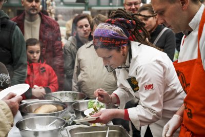 Ewa Malika Szyc-Juchnowicz jest szefową kuchni i właścicielką restauracji „Malika” // fot. materiały prasowe