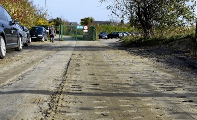 Utwardzono cały odcinek, który prowadzi od samej ul. płk Dąbka aż do bramy ROD im. Mikołaja Reja, fot. Kamil Złoch