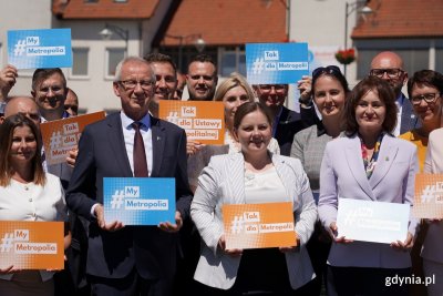 31 lipca w życie wchodzi ustawa metropolitalna dla Pomorza. Na zdjęciu m.in. prezydent Gdyni Aleksandra Kosiorek podczas jednej z konferencji prasowych dotyczących ustawy metropolitalnej. (fot. Łukasz Kamasz)