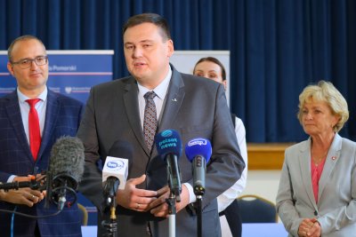 Łukasz Kobus, dyrektor Urzędu Miasta Gdyni, w trakcie spotkania w Gdańsku (fot. Pomorski Urząd Wojewódzki)