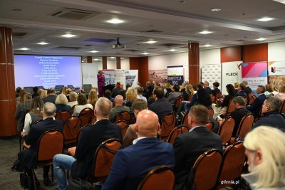 Podczas kongresu goście tłumnie wypełnili salę Hotelu Nadmorskiego (fot. Waldemar Ulanowski) 