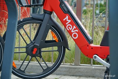 Koło i fragment ramy roweru Mevo (fot. Magdalena Czernek)