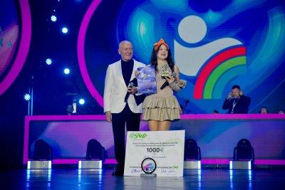 Amelia Razumienko z Młodzieżowego Domu Kultury z Grand Prix 46. Międzynarodowego Festiwalu Piosenki i Tańca w Koninie (mat. prasowe organizatora festiwalu)