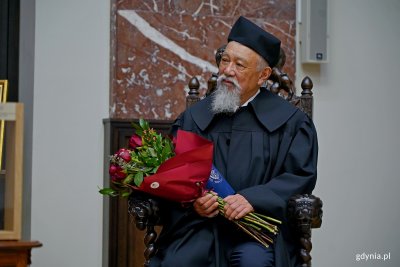 Dr Yohei Sasakawa otrzymał tytuł doktora honoris causa Uniwersytetu Morskiego w Gdyni (fot. Magdalena Czernek)