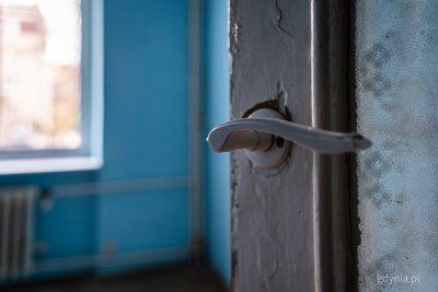 W pierwszej edycji wskazano 30 mieszkań w różnych częściach Gdyni, które wymagają remontu (fot. Kamil Złoch)