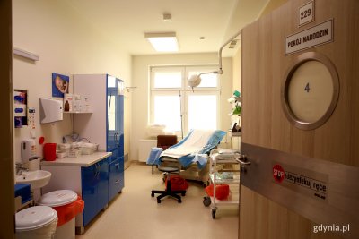 Pokój narodzin (nr 4) w Szpitalu Morskim im. PCK w Gdyni. Fot. Przemysław Kozłowski