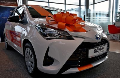 10 czerwca Toyota Yaris Hybrid trafi do zwycięzcy loterii 