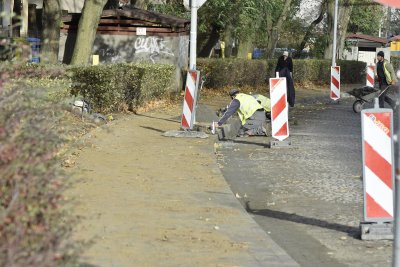 Remont chodników przy ulicy Partyzantów // fot. Michał Kowalski