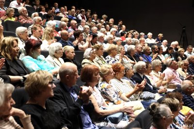 Widzowie podczas premiery filmu „Historia dzielnic Gdyni w opowieściach jej mieszkańców na tle 100 lat miasta” (fot. Magda Śliżewska)
