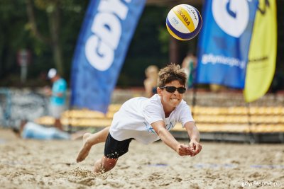 Na plaży Gdynia Śródmieście można spędzać czas aktywnie (fot. Gdyńskie Centrum Sportu)