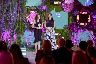 Na zdjęciu: Kornelia Wieczorek, Izabela Kowalska-Leszczyńska (fot. AKPA)