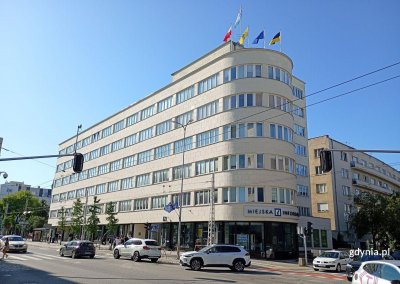 Budynek PLO jest jednym z najbardziej charakterystycznych symboli gdyńskiego modernizmu (fot. Waldemar Ulanowski)