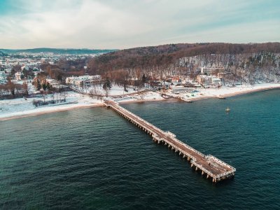 Sejm RP upamiętnił 100-lecie nadania praw miejskich Gdyni (fot. Marcin Mielewski)