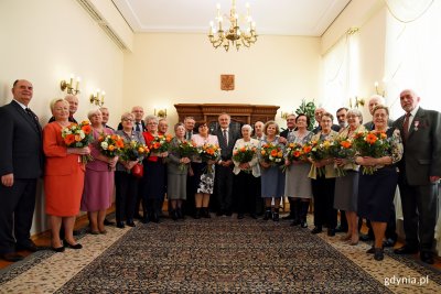 Pamiątkowe Medale za Długoletnie Pożycie Małżeńskie z rąk prezydenta Gdyni Wojciecha Szczurka odebrały kolejne gdyńskie pary // fot. Paweł Kukla