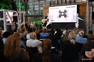 Teacher's Night w Centrum Nauki Experyment. Na zdjęciu Alicja Harackiewicz, dyrektorka CN Experyment (fot. Michał Puszczewicz)