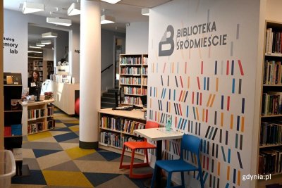 Ankieta pod nazwą „Jak możemy dostosować bibliotekę do Twoich potrzeb?” realizowana jest przez Bibliotekę Gdynia w ramach projektu „Wyprawa po (nie)użytkownika” (fot. Waldemar Ulanowski)