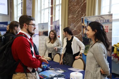 Na Uniwersytecie Morskim odbyły się Marynarskie Targi Pracy, a w Akademii Marynarki Wojennej – Mundurowe Targi Pracy (fot. Dorota Patzer)