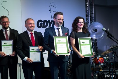 Na czwartkowej gali Gdynię wyróżniono m.in. za 4. miejsce w ogólnopolskim rankingu samorządów - wyróżnienie odebrał prezydent Wojciech Szczurek, fot. Dawid Linkowski