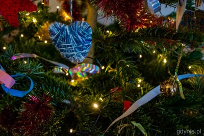 Naturalne choinki bożonarodzeniowe odbierane będą w styczniu i lutym razem z odpadami zielonymi (fot. Paweł Kukla / archiwum)