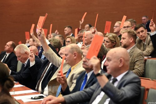 Głosowanie pomorskich samorządów w sprawie przekształcenia dotychczasowego stowarzyszenia OMGGS w związek metropolitalny (fot. Magda Śliżewska)