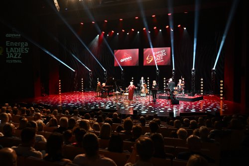 Ubiegłoroczny występ Ewy Bem podczas Energa Ladies' Jazz Festival (fot. Michał Puszczewicz / zdjęcie archiwalne)