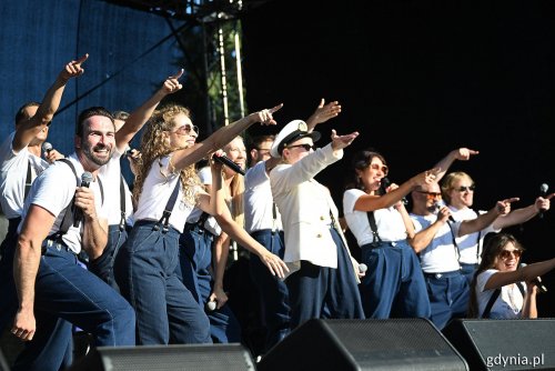 Teatr Muzyczny rozpoczął cykl dzielnicowych koncertów dla mieszkańców (fot. Michał Puszczewicz/gdynia.pl)