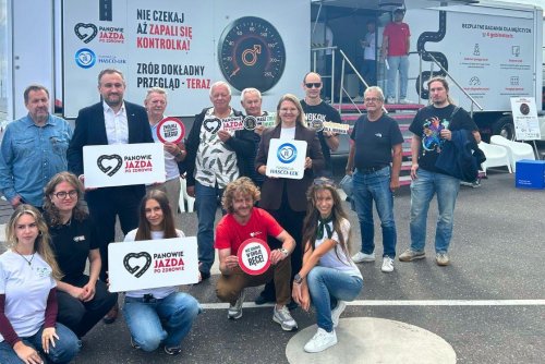Bezpłatne badania dla mężczyzn w ramach akcji „Panowie! Jazda po zdrowie!” na Molo Południowym, na zdjęciu m.in.: Tomasz Augustyniak, wiceprezydent Gdyni (fot. Magdalena Starnawska)