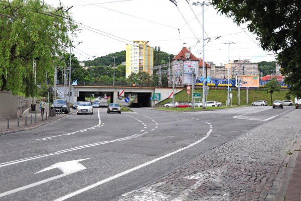 Rozbudowa skrzyżowania 10 Lutego-Dworcowa-Podjazd w wakacje