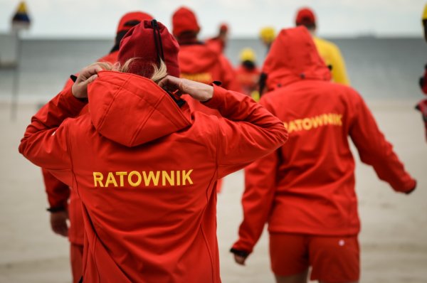 Raport plażowy. Biała flaga na trzech kąpieliska