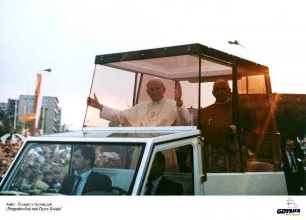 30 lat temu Jan Paweł II jako pierwszą pozdrowił Gdynię