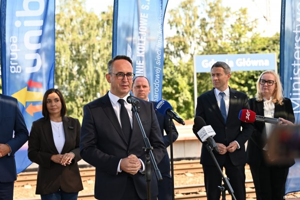 Gdańsk Osowa – Gdynia Główna. Trzeci tor i nowe przystanki na trójmiejskim odcinku