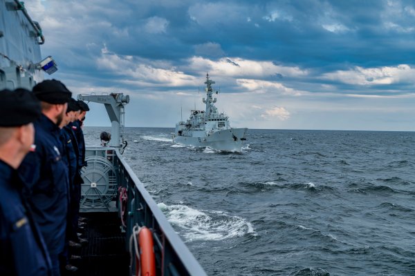 ORP „Kormoran” ćwiczył z pakistańską fregatą