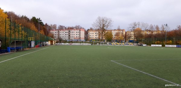 Nowe boisko przy ul. Nauczycielskiej – podpisano umowę