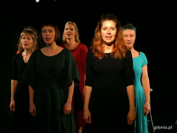Teatr i muzyka, czyli „Rodzanice” na gdyńskiej scenie