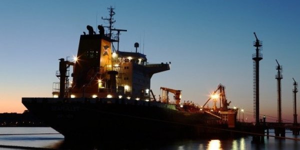 Paliwowy rekord w porcie