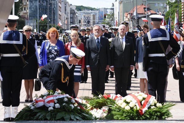 Uroczyste odsłonięcie pomnika Polski Morskiej