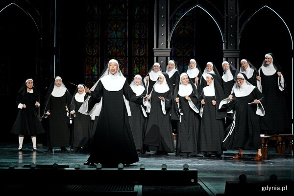 „Zakonnica w przebraniu” – o sile kobiet w Teatrze Muzycznym w Gdyni