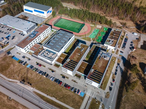 Umowa na krytą pływalnię na Chwarznie-Wiczlinie podpisana