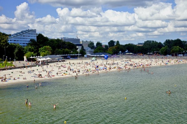 Zadbaj o bezpieczeństwo dziecka na plaży