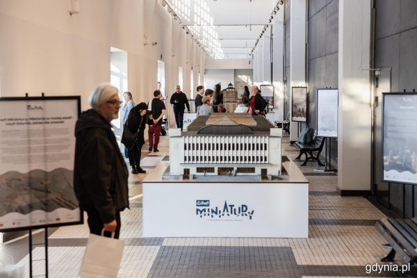 Gdynia, jakiej nie znamy. Wystawa „Trefl Miniatury. Historia w małej skali” już dostępna 