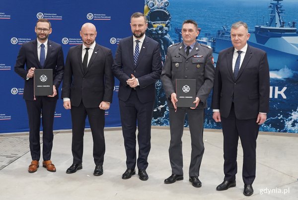 Umowa na budowę okrętu „Ratownik” podpisana